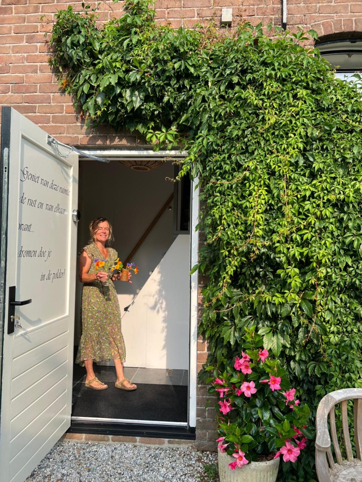 B & B 'Droom In De Polder De Suite Met Prive Sauna อาร์เนอโมเดน ภายนอก รูปภาพ