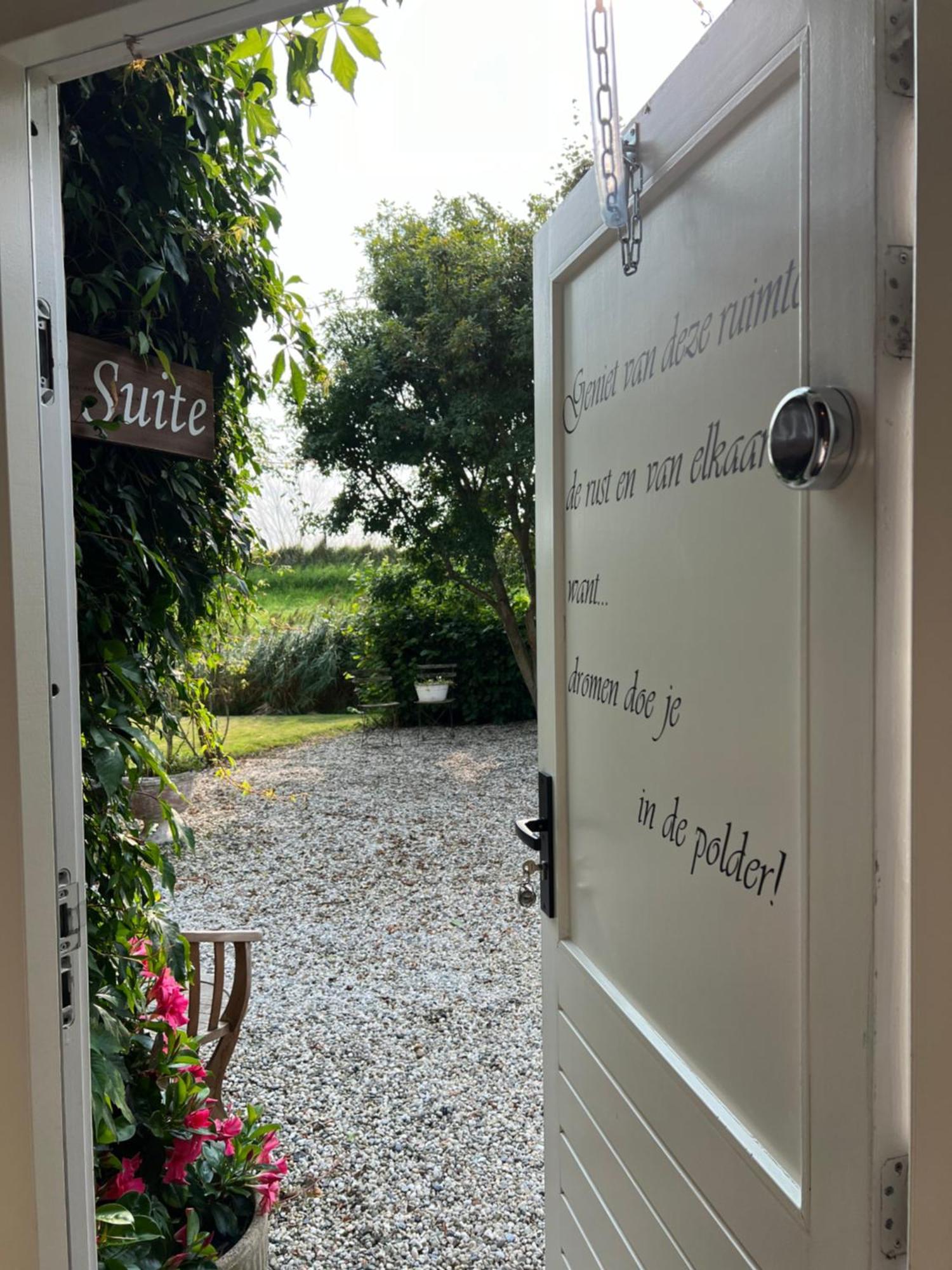B & B 'Droom In De Polder De Suite Met Prive Sauna อาร์เนอโมเดน ภายนอก รูปภาพ