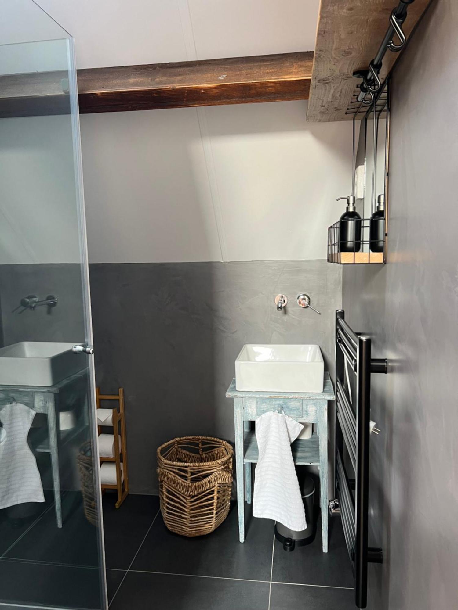 B & B 'Droom In De Polder De Suite Met Prive Sauna อาร์เนอโมเดน ภายนอก รูปภาพ